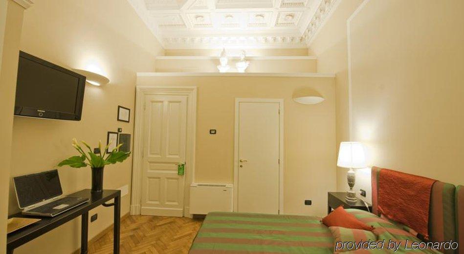 לינה וארוחת בוקר פירנצה Palazzo Lombardo מראה חיצוני תמונה